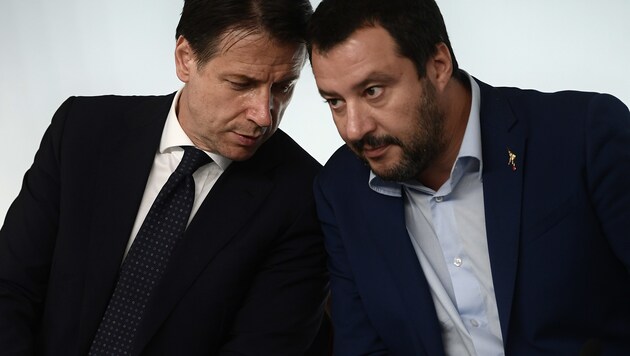 Italiens Premier Giuseppe Conte und Innenminister Matteo Salvini (Bild: APA/AFP/Filippo MONTEFORTE)