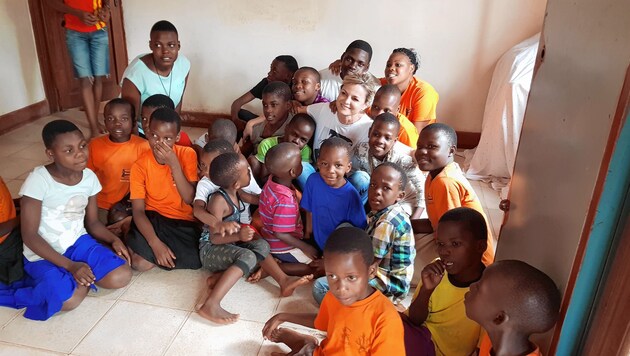 Kinder in Uganda erhalten Hilfe aus Österreich und dadurch neue Perspektiven. (Bild: Stream of Life / Sigrid Grubök-Reymaier)