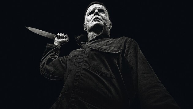 Killer Michael Myers kehrt mit seinem Küchenmesser zurück in die heimischen Kinos. (Bild: Universal)