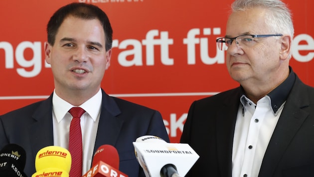 Günter Pirker (re.) mit dem steirischen SPÖ-Chef Michael Schickhofer (Bild: APA/ERWIN SCHERIAU)