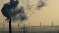 Die Industrie ist weiterhin für den Bärenanteil an schädlichen Treibhausgasen verantwortlich. (Bild: AFP)