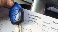 Vier Männer sollen drei Mietwagen aus der Steiermark für Schlepperaktivitäten genutzt haben. (Bild: ©Jürgen Fälchle - stock.adobe.com)