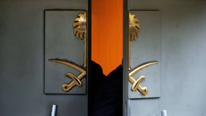 Der Eingang zum saudischen Konsulat in Istanbul (Bild: AP)