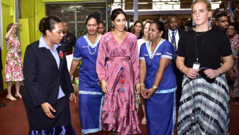 Das Treffen von Herzogin Meghan mit einheimischen Frauen auf einem Markt in Suva wurde vorzeitig abgebrochen. (Bild: AFP)