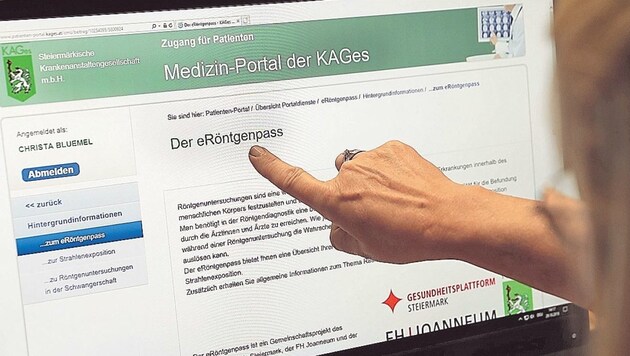 Gesundheitslandesrat Christopher Drexler und die Kages-Manager stellten den neuen Online-Service am Montag vor. (Bild: Jürgen Radspieler)