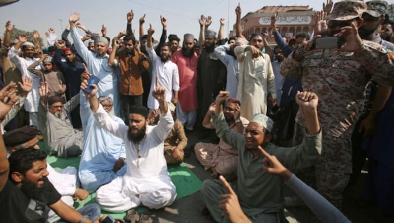 Islamisten-Protest in Pakistan (Bild: AP)