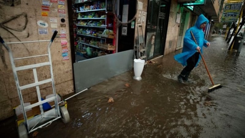 Heftige Unwetter auch über Rom (Bild: ASSOCIATED PRESS)