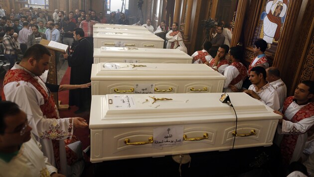 Sieben Menschen wurden bei dem Attentat auf die koptischen Pilger erschossen. (Bild: AP)