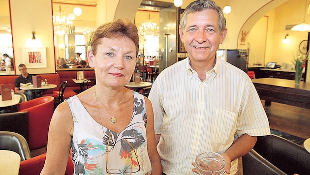 Ulrich Traxlmayr mit Frau Dagmar, Cafe Traxlmayr, Linz (Bild: Kronen Zeitung)