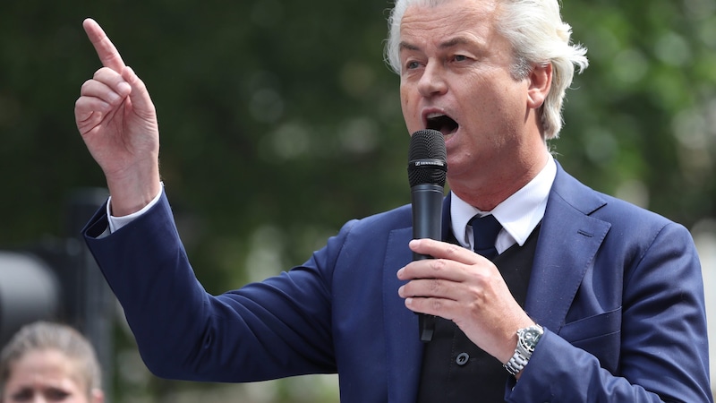Koalisyon ancak Geert Wilders'in istifası sonucunda kurulabildi. (Bild: AFP)