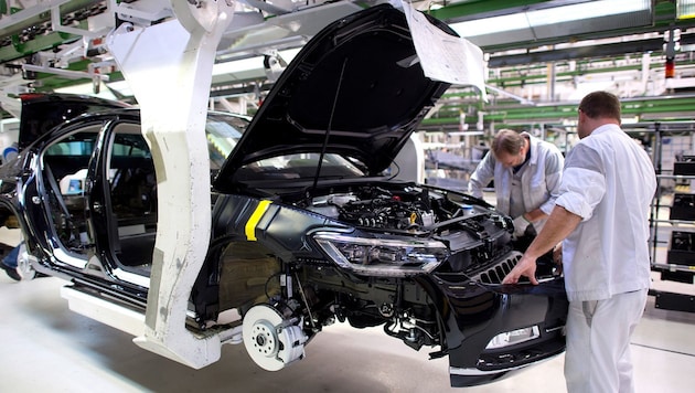 Der auslaufende VW Passat ist der Grund für einen zweitägigen Produktionsstopp im VW-Werk Emden. (Bild: Volkswagen)