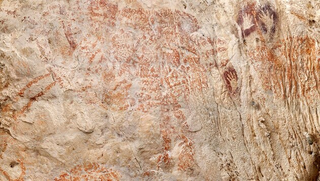 Die 40.000 Jahre alte Darstellung eines nicht genau erkennbaren Tieres (Bild: Luc-Henri Fage/kalimanthrope.com via AP)