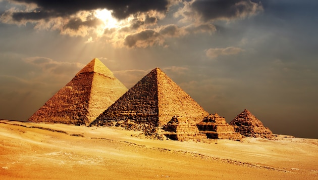 Während eines Urlaubes in Ägypten fielen für einen Wiener hohe Handykosten an. Er wollte nur drei Nachrichten an seine Kinder schicken. (Bild: ©Mikael Damkier - stock.adobe.com)