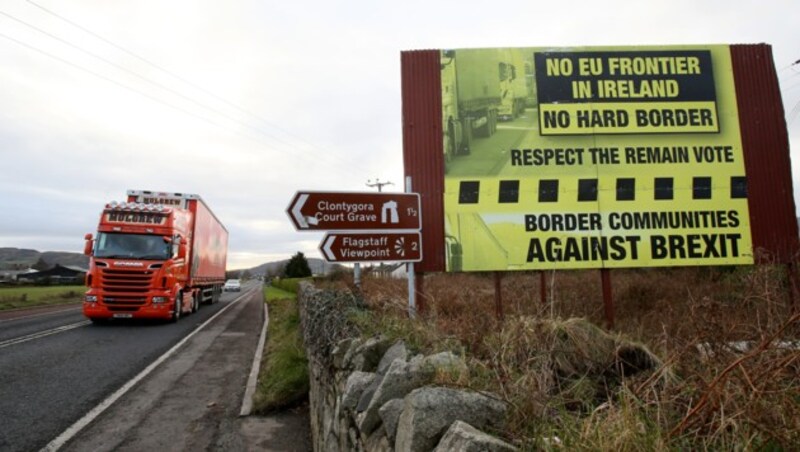 Eine Lösung für die Grenze zwischen Irland und Nordirland war bisher der größte Zankapfel bei den Verhandlungen. (Bild: AFP)