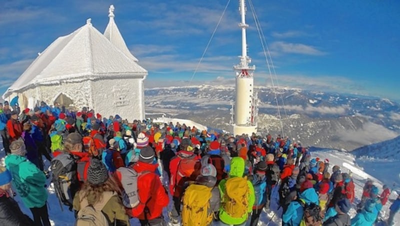 Bergandacht auf dem Dobratsch (Bild: Wallner Hannes/Kronenzeitung)