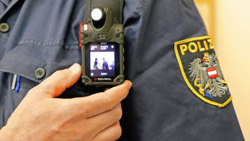 Bodycam der Wiener Polizei (Bild: Klemens Groh)