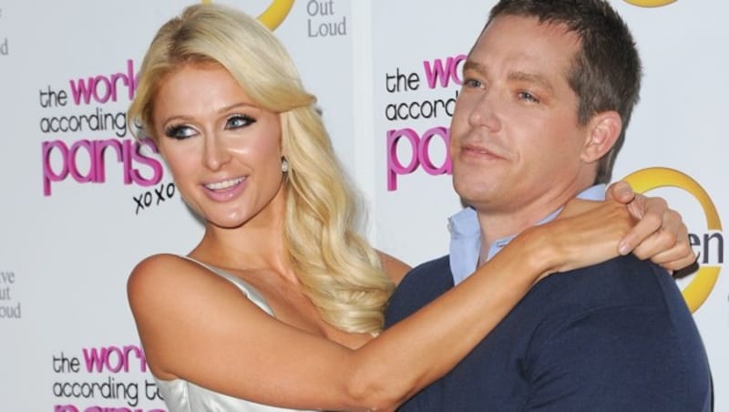 Paris Hilton mit Cy Waits (Bild: 2011 Getty Images)