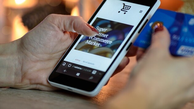 Es gibt viele kleine Tricks, um beim Online-Shopping stets den besten Preis zu bekommen. (Bild: pixabay.com/PhotoMIX-Company)