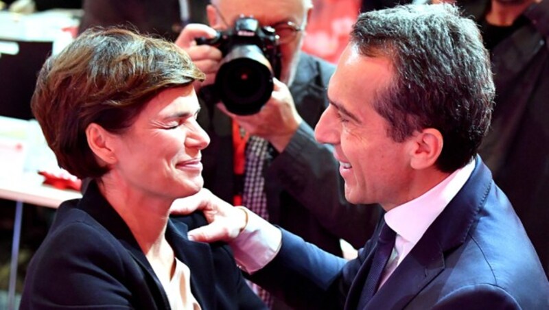 Rendi-Wagner und Kern (Bild: APA/BARBARA GINDL)