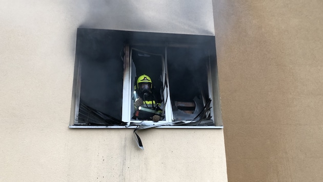 Brand in Villach brach im Kinderzimmer aus (Bild: Hauptfeuerwache Villach)