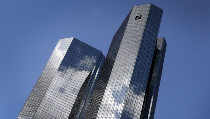 Die Deutsche Bank in Frankfurt (Bild: APA/AFP/Daniel Roland)