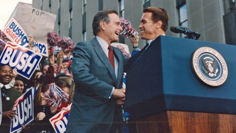 Arnold Schwarzenegger mit George H.W. Bush (Bild: zVg)