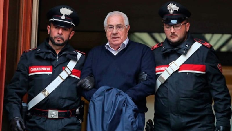 Settimo Mineo bei seiner Verhaftung (Bild: ANSA via AP)