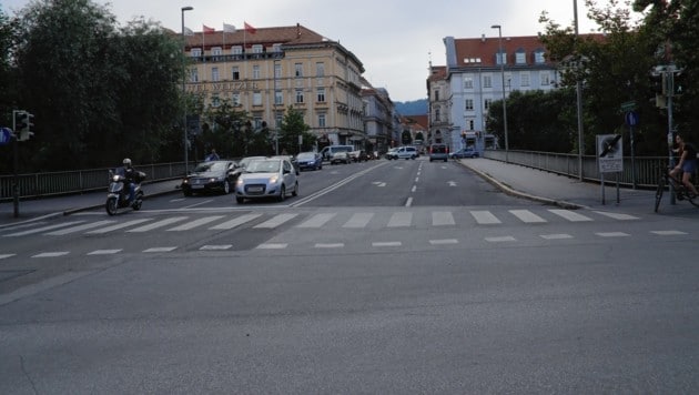 Tegetthoffbrücke in Graz muss abgerissen werden... (Bild: Juergen Radspieler)