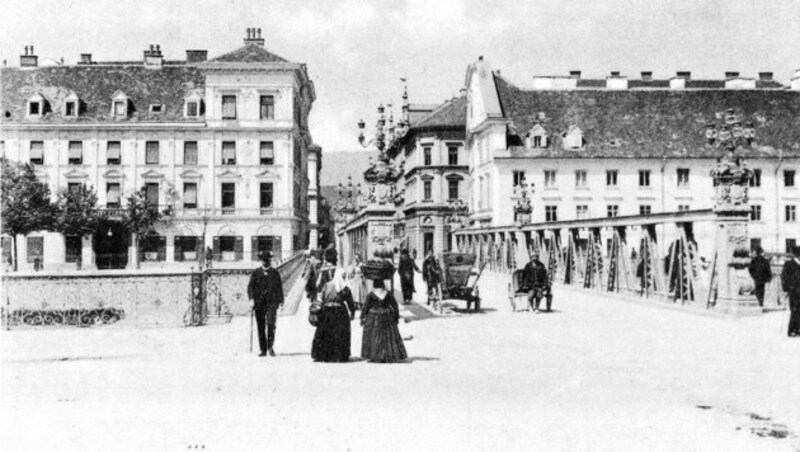 Der Vorläufer der heutigen Tegetthoffbrücke, die Albrechtsbrücke, wurde im Jahr 1883 eröffnet. (Bild: Steiermärkisches Landesarchiv)