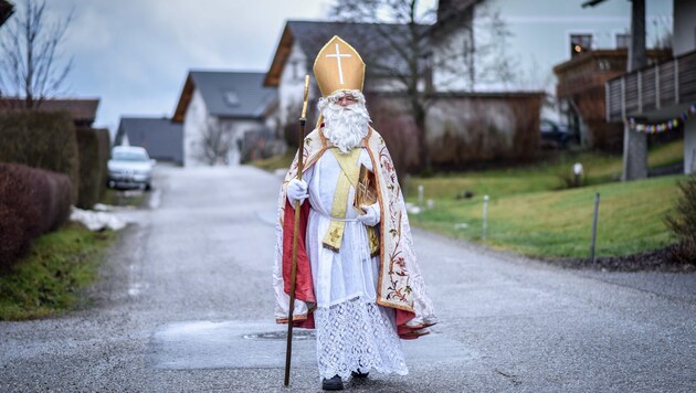 Heuer kommt der Heilige Nikolo via Videobotschaft (Symbolfoto). (Bild: Markus Wenzel)