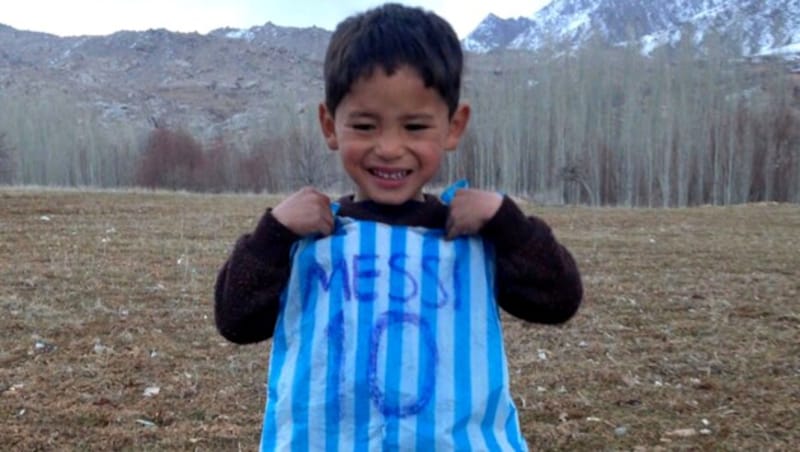 Lionel-Messi-Fan Murtaza Ahmadi (Bild: AFP)