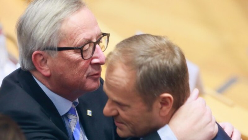 Jean-Claude Juncker und Donald Tusk (Bild: AFP)