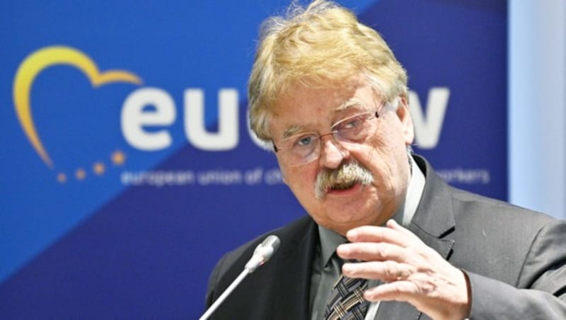 Elmar Brok, Abgeordneter der CDU (Bild: APA/HANS PUNZ)