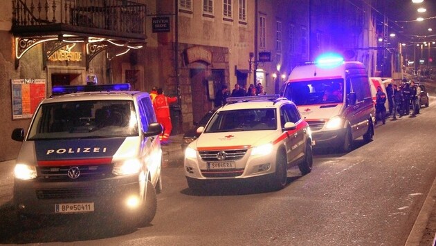 Polizei und Rettung mussten wieder an den Rudolfskai ausrücken (Bild: MARKUS TSCHEPP)
