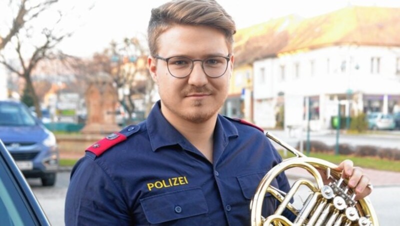 Matthias Schmidt war auf dem Weg zu einem Konzert der Polizeimusik, als er zum Lebensretter wurde. Nur Stunden später trat der Held des Tages mit seiner Kapelle wie geplant auf. (Bild: Pressefoto Weber)
