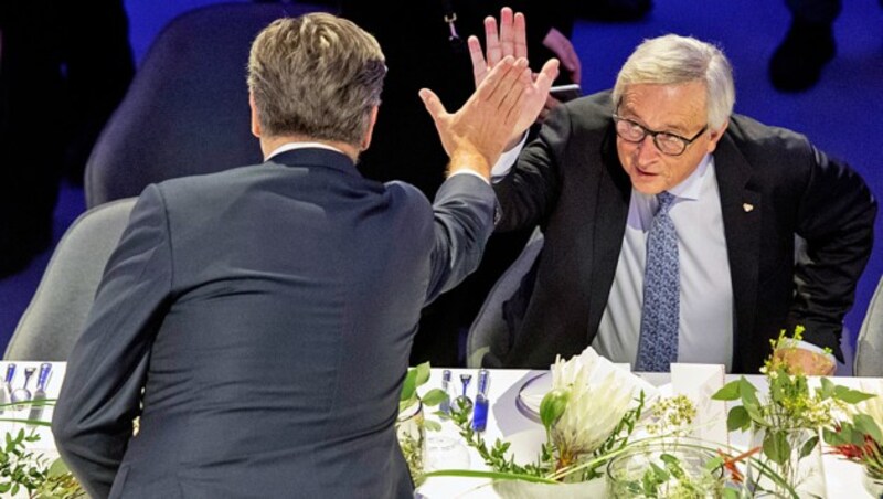 Juncker und Kroatiens Ministerpräsident Andrej Plenkovic (Bild: APA/AFP/JOE KLAMAR)