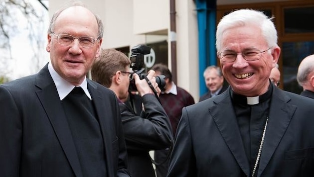 Erzbischof Franz Lackner (r.) muss nun die Ex-Diözese von Alois Schwarz prüfen. (Bild: Bischofskonferenz)