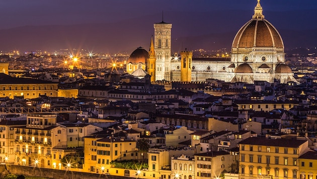 Florenz mit seinen vielen Museen, Kirchen und Denkmälern gehört in Italien zu den Städten, die besonders unter Massentourismus leiden. (Bild: stock.adobe.com)