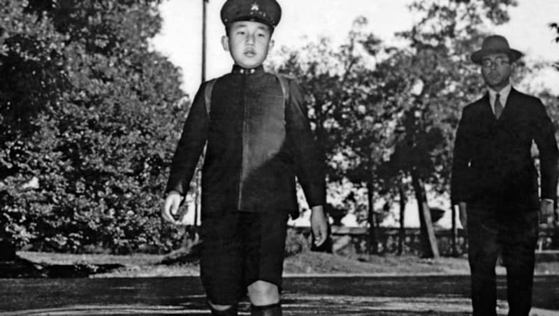 Akihito 1945 als elfjähriger Kronprinz ... (Bild: ASSOCIATED PRESS)