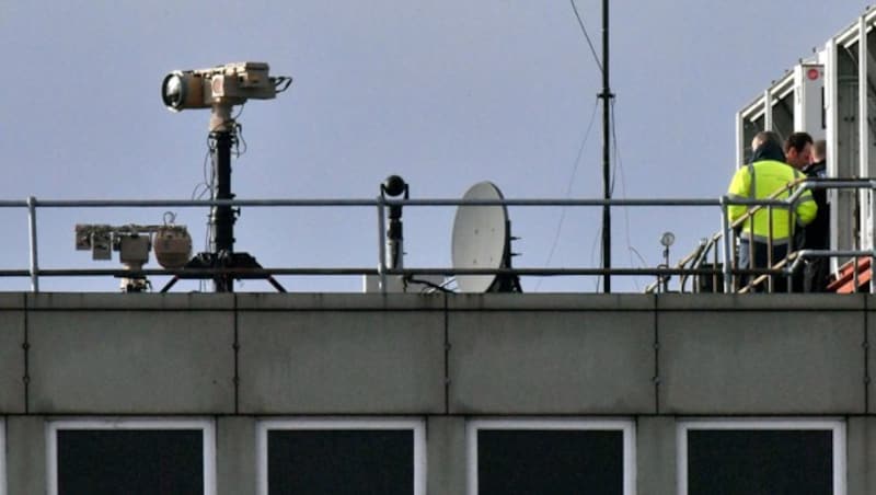 Die neue Drohnen-Abwehrtechnologie am Flughafen Gatwick (Bild: Associated Press)