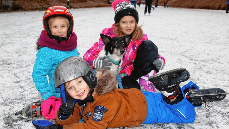 Auch die Kids haben Eislaufspaß. (Bild: Uta Rojsek-Wiedergut)