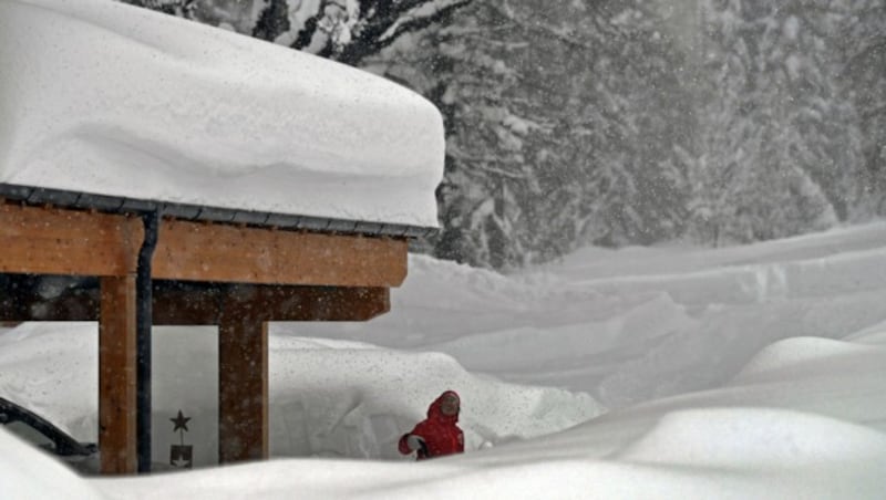 Dienstagvormittag in Ramsau am Dachstein (Bild: APA/HARALD SCHNEIDER)