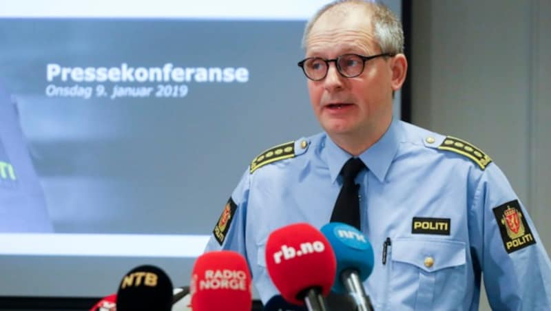 Der Ermittler Tommy Broske bei der Pressekonferenz zum Entführungsfall (Bild: AFP)