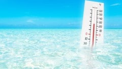 Im Atlantik wurden die höchsten Temperaturen seit 40 Jahren gemessen. (Bild: stock.adobe.com, krone.at-Grafik)