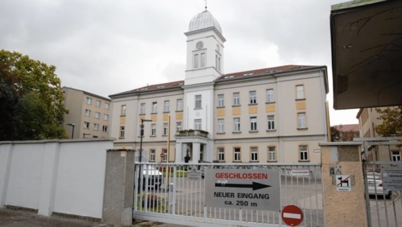 Das Kaiser-Franz-Josef-Spital (Bild: Martin A. Jöchl)