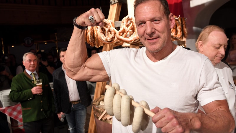 Ralf Moeller bei der Weißwurstparty beim Stanglwirt (Bild: APA/ROLAND SCHLAGER)