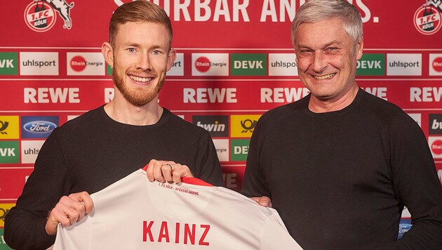 Florian Kainz mit Köln-Sportchef Armin Veh (Bild: facebook (fcköln))