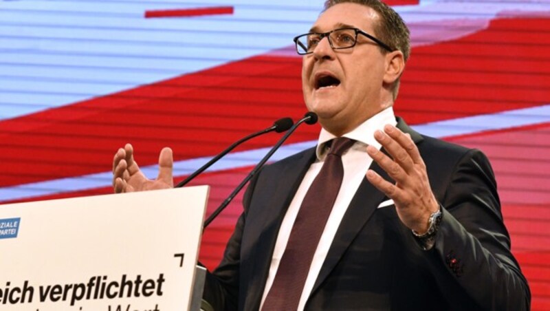 FPÖ-Chef Heinz-Christian Strache beim Neujahrstreffen 2018 (Bild: APA/HANS PUNZ)