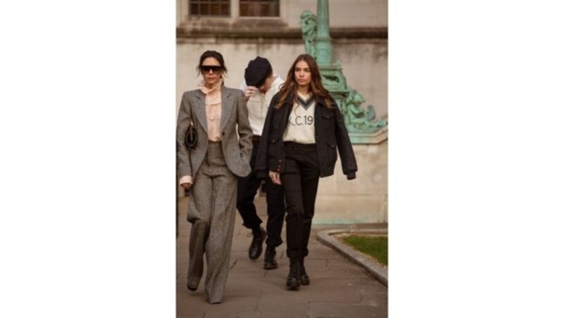 Hana Cross, Brooklyn und Victoria Beckham (Bild: www.PPS.at)