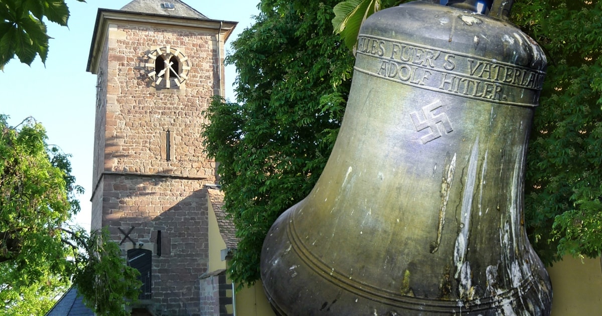 Urteil In Deutschland - Klage Abgewiesen: Hitler-Glocke Bleibt Hängen ...